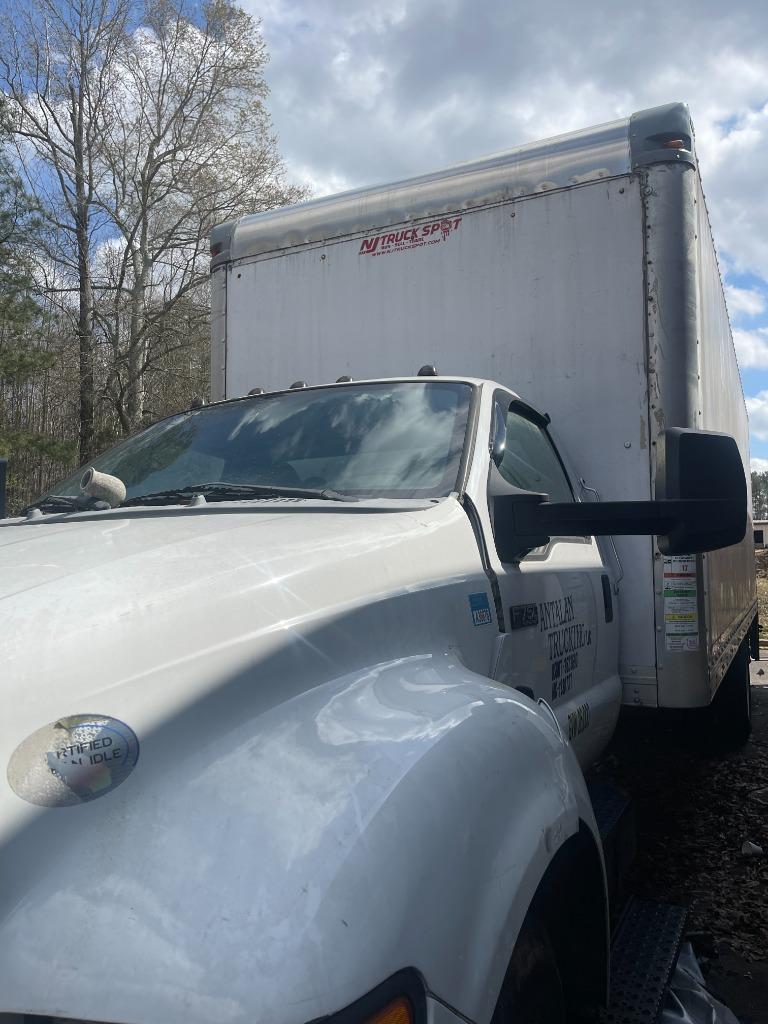 2015 Ford F-750's photo